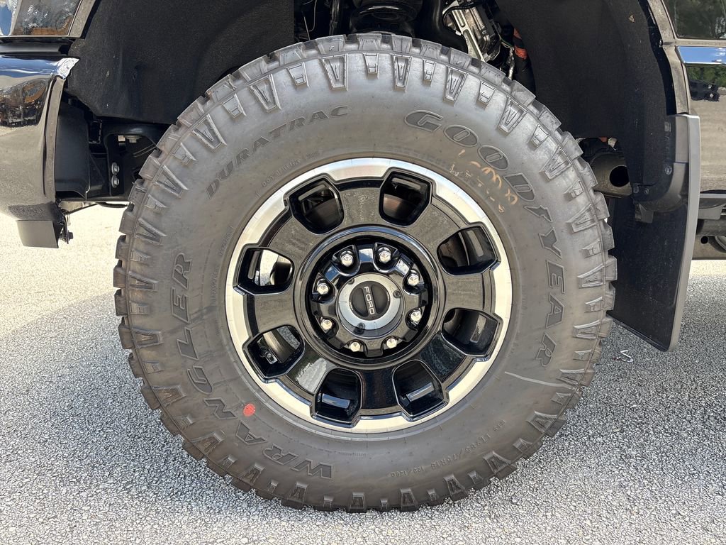 Certified 2026 Ford F350 Platinum w/ Platinum Plus Package image 14