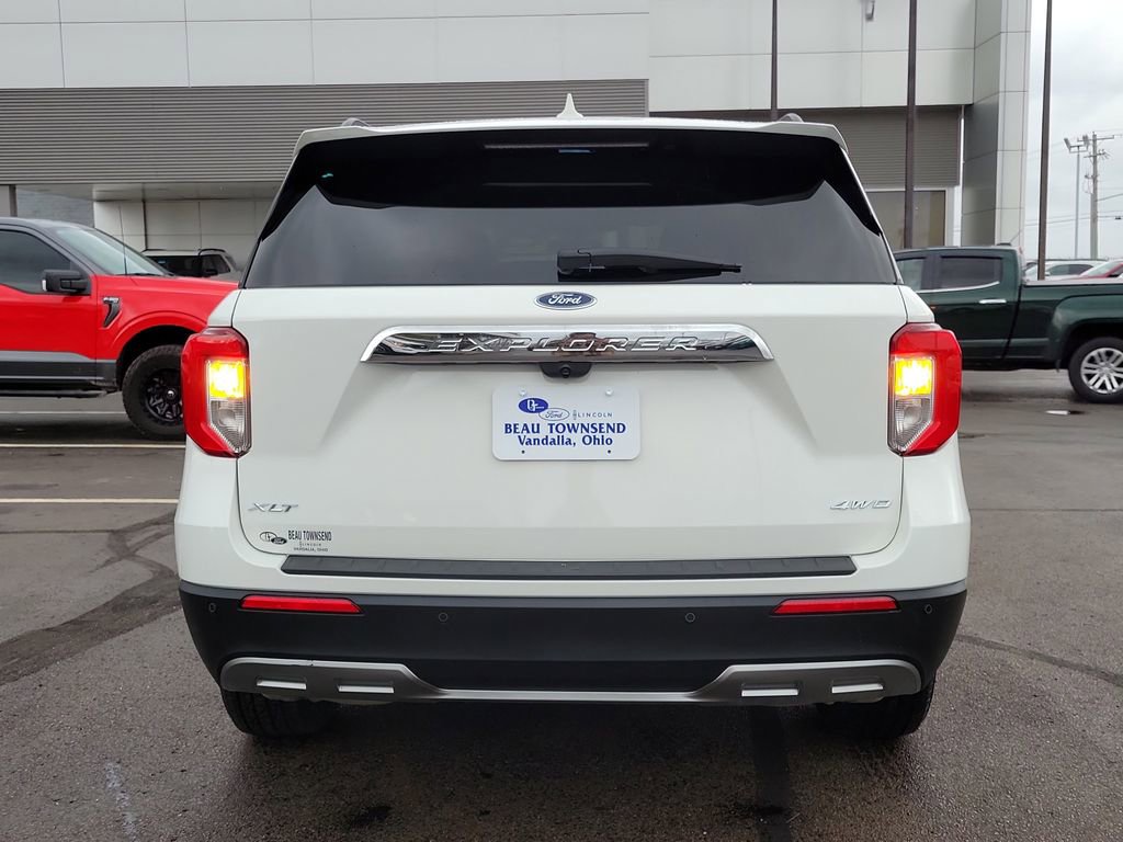 Certified 2023 Ford Explorer XLT w/ Equipment Group 202A image 5