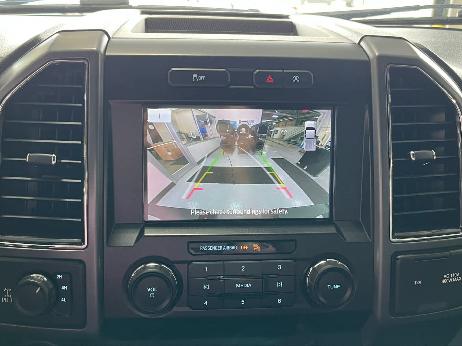 Certified 2019 Ford F150 XLT w/ Equipment Group 302A Luxury AWD/4WD image 43