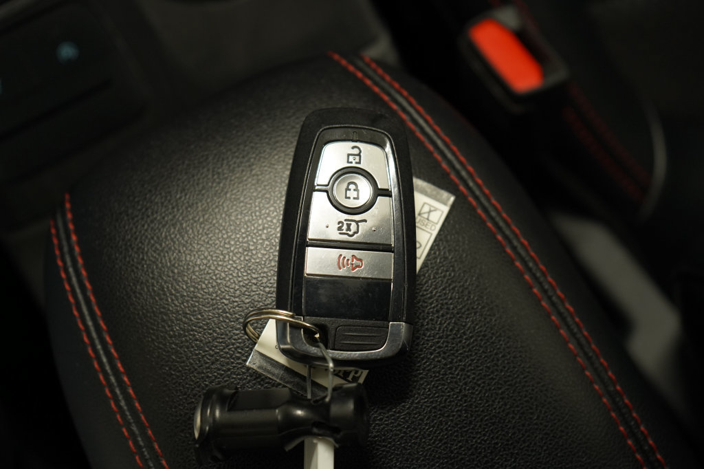 Certified 2025 Ford Escape ST-Line FWD image 20