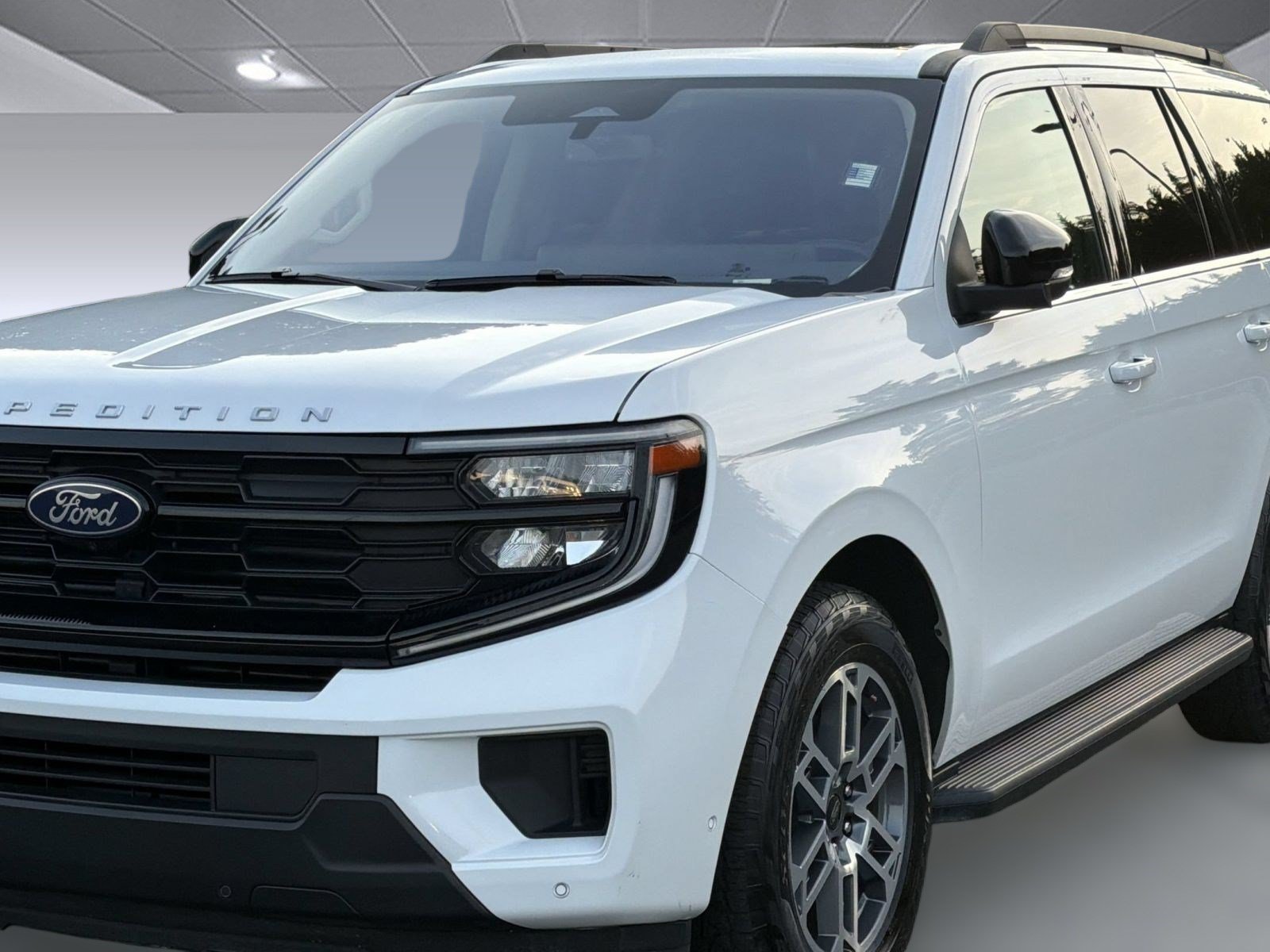 Certified 2025 Ford Expedition Active AWD/4WD image 27