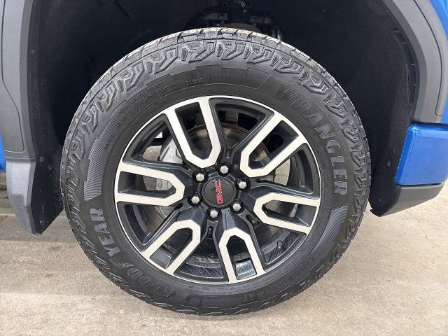 Used 2022 GMC Sierra 1500 AT4 w/ AT4 Premium Package AWD/4WD image 10
