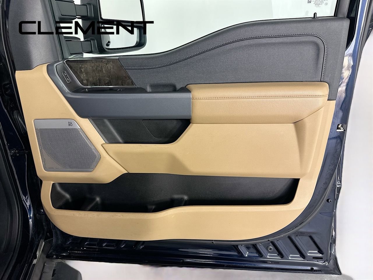 Certified 2023 Ford F250 Lariat w/ Black Appearance Package image 36