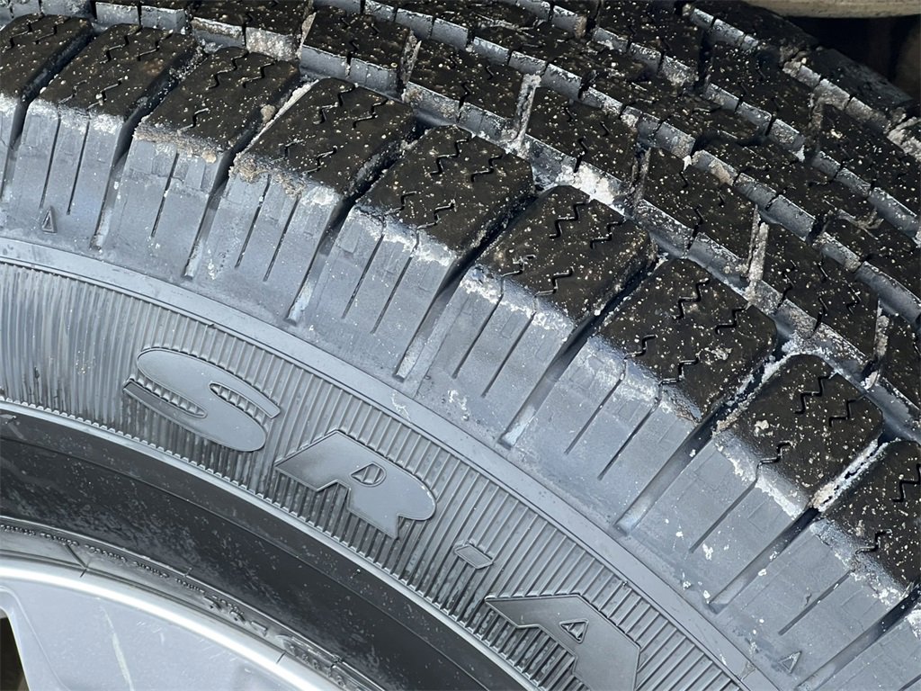 Used 2019 GMC Sierra 1500 2WD Crew Cab w/ 1SA Driver Alert Package I image 8