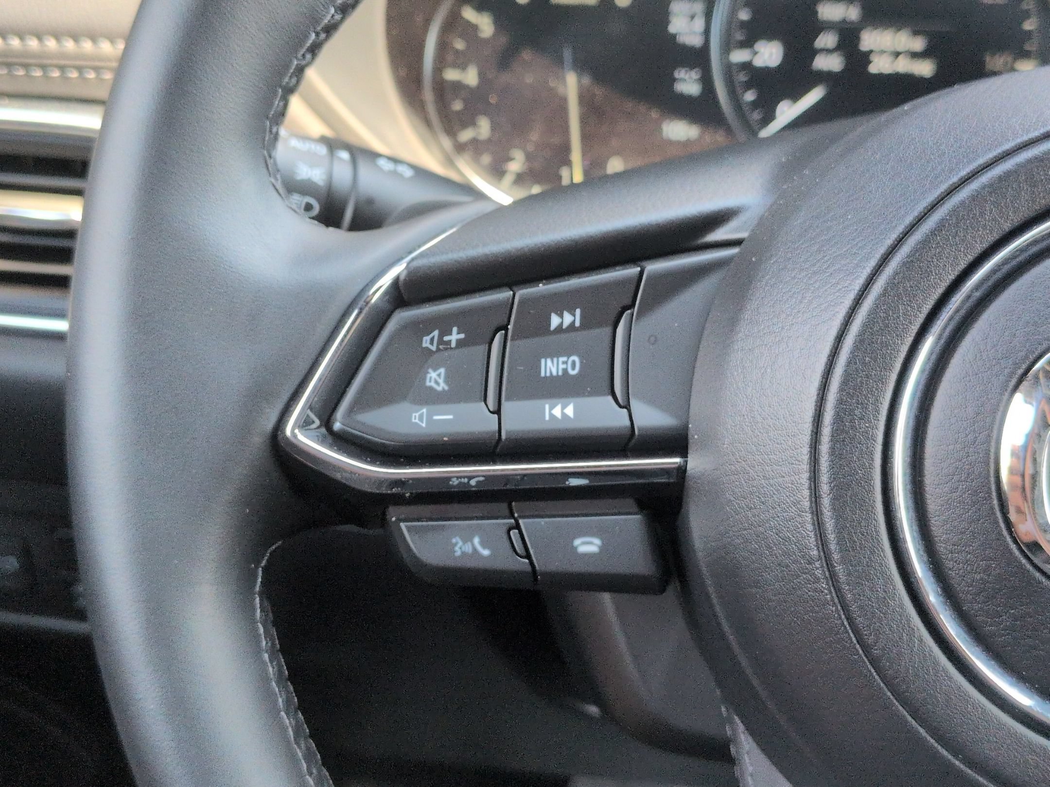 Used 2025 MAZDA CX-5 Signature AWD/4WD image 18