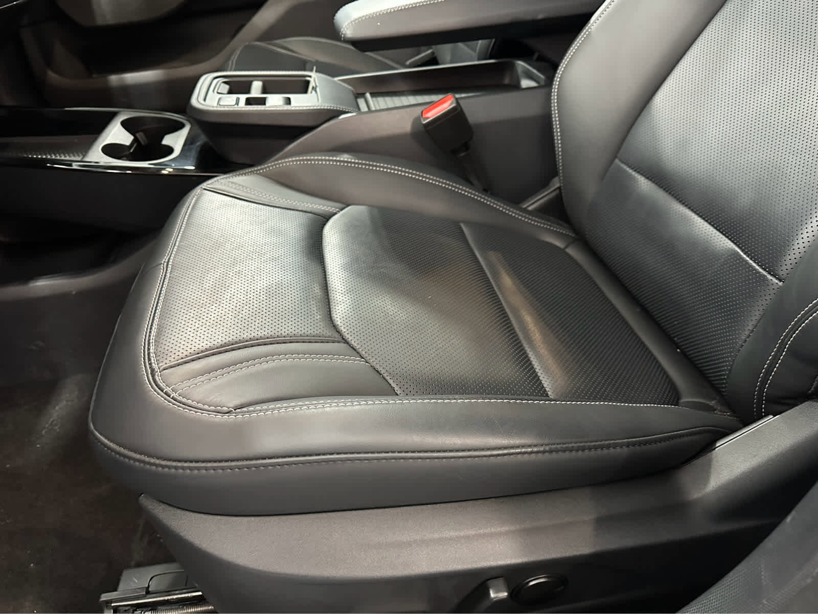 Certified 2025 Ford Mustang Mach-E Premium image 22