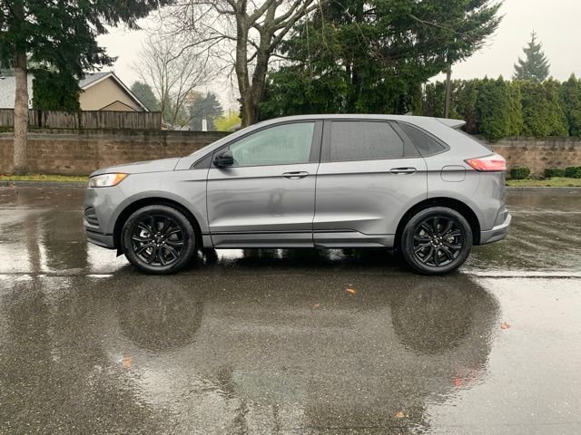 Certified 2024 Ford Edge SE w/ Black Appearance Package image 2