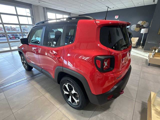 Used 2021 Jeep Renegade Trailhawk image 3