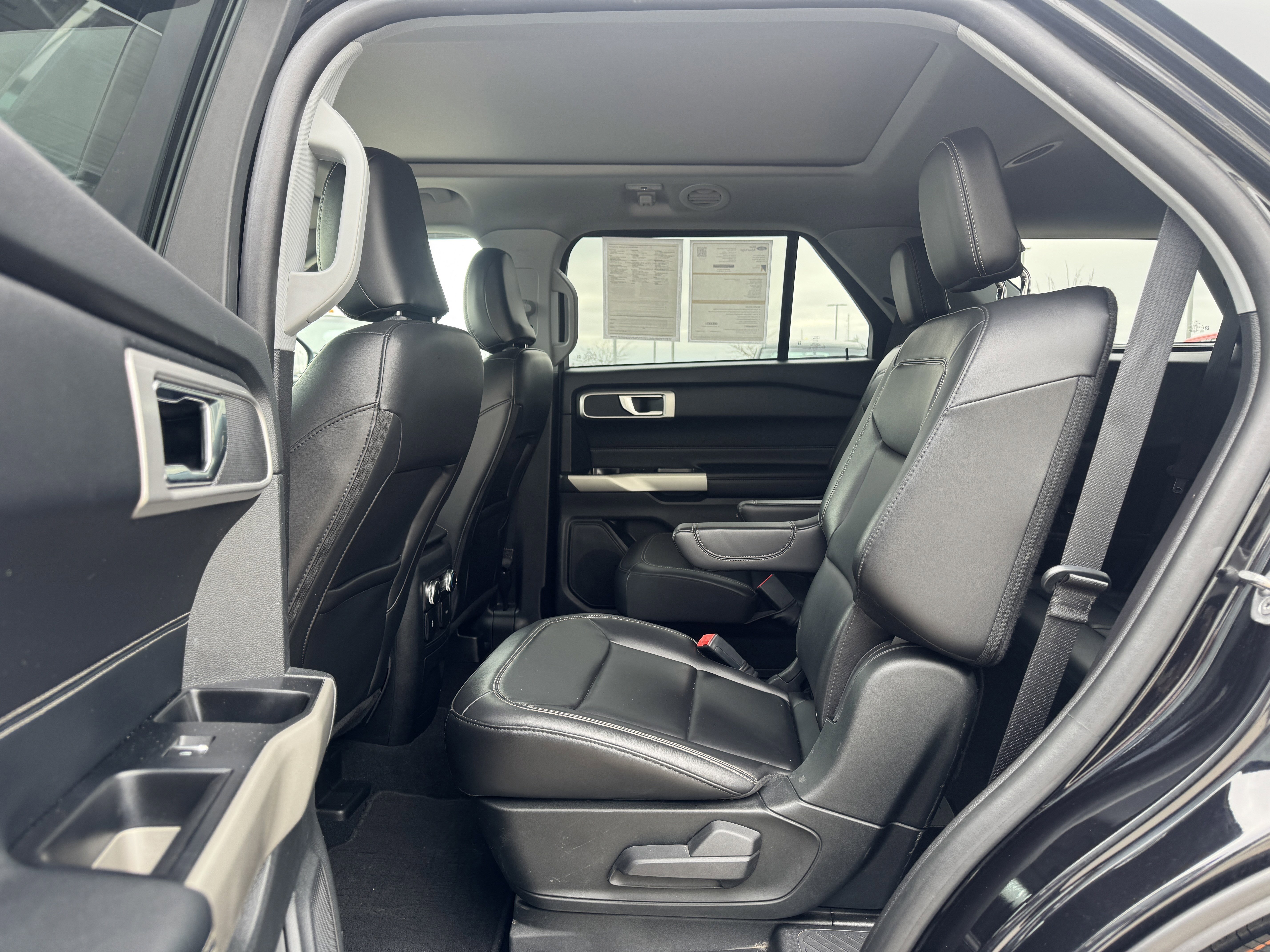 Certified 2022 Ford Explorer XLT AWD/4WD image 19