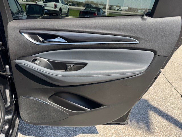 Used 2023 Buick Enclave Essence w/ Experience Buick Package AWD/4WD image 35