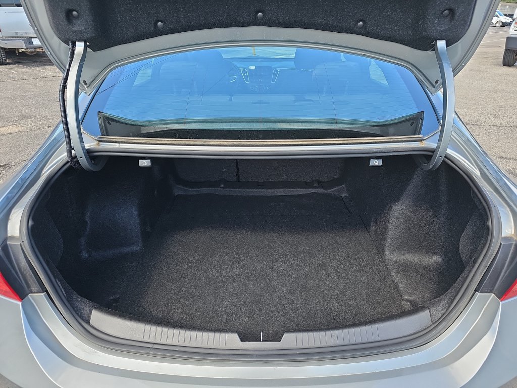 Used 2025 Chevrolet Malibu LT FWD image 12