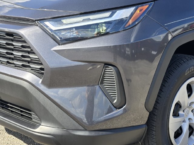 Used 2024 Toyota RAV4 LE FWD image 8