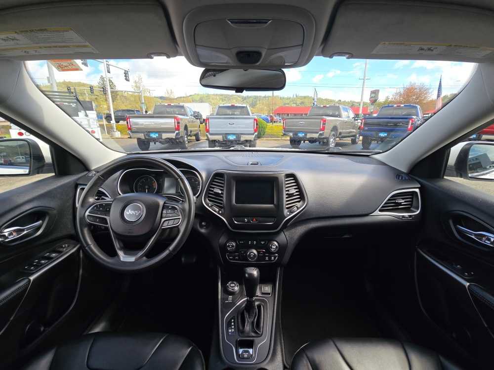 Used 2020 Jeep Cherokee Latitude Plus AWD/4WD image 15