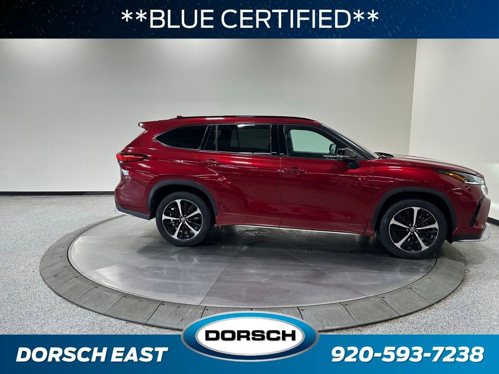 Used 2021 Toyota Highlander XSE AWD/4WD image 4