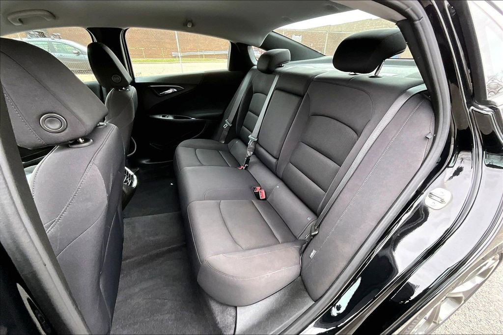 Used 2023 Chevrolet Malibu LT FWD image 24