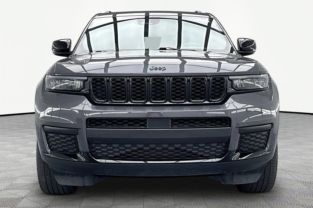 Used 2024 Jeep Grand Cherokee L Laredo AWD/4WD image 3