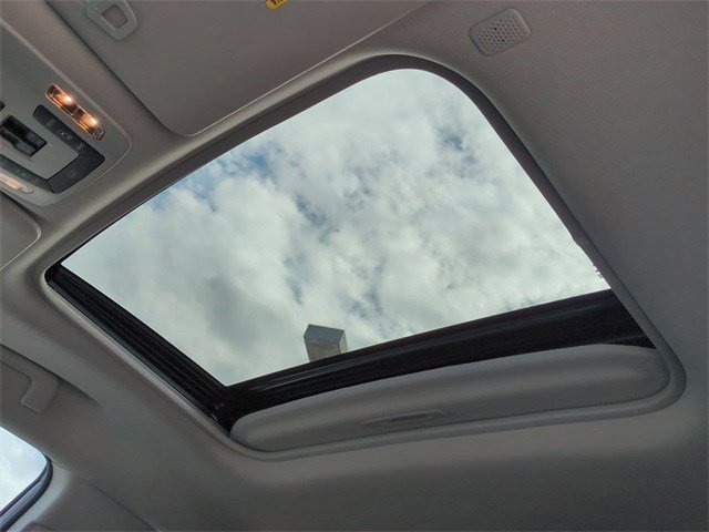 Used 2022 Toyota Sienna XLE image 20