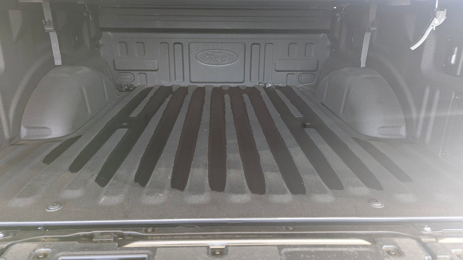 Certified 2024 Ford F150 Platinum w/ FX4 Off-Road Package image 21