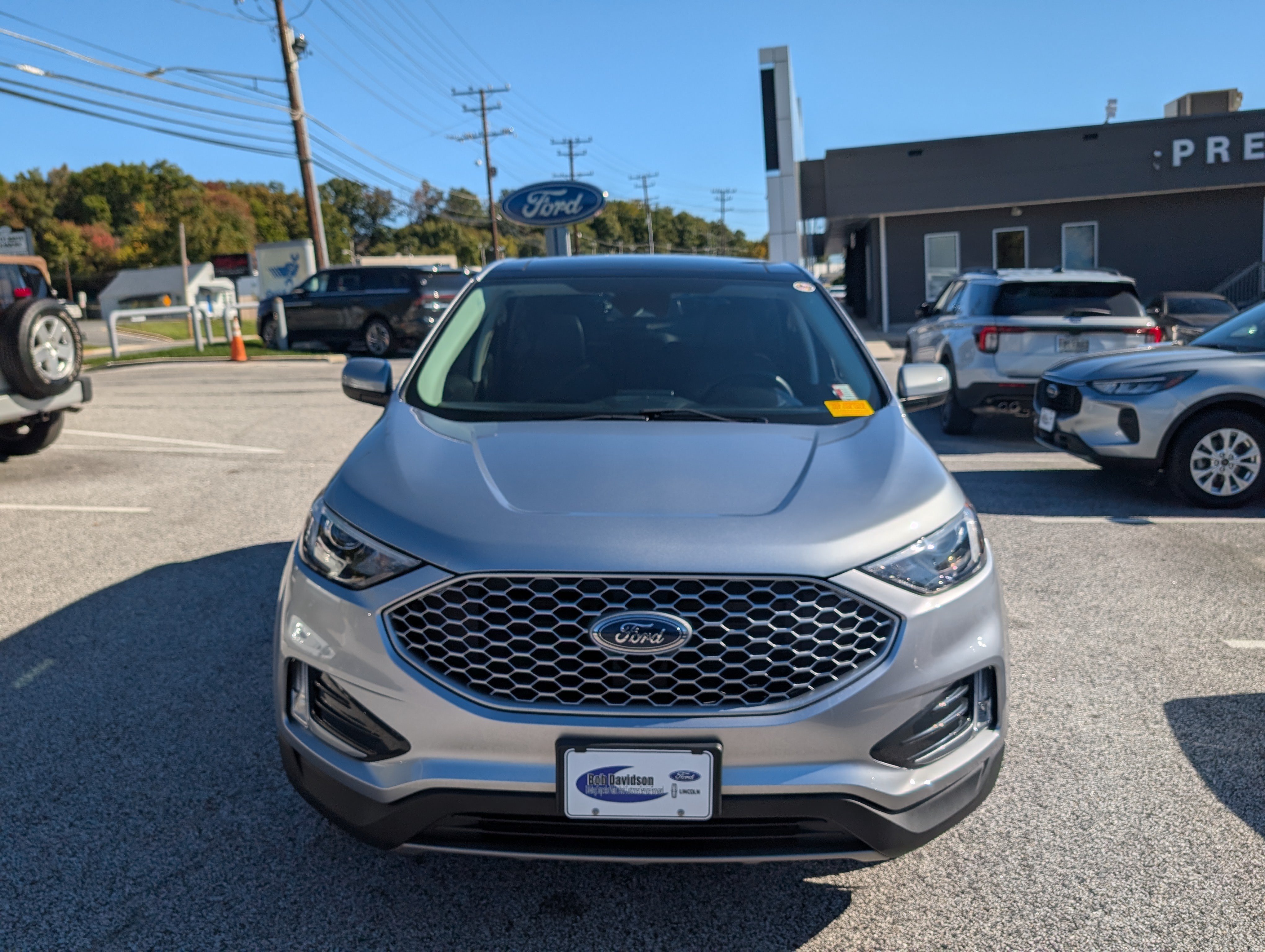 Certified 2024 Ford Edge SEL w/ Convenience Package AWD/4WD image 10