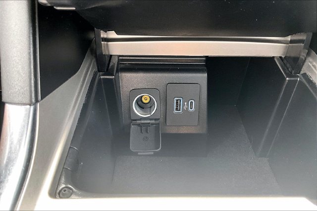 Certified 2023 Ford Explorer XLT w/ Equipment Group 202A AWD/4WD image 16