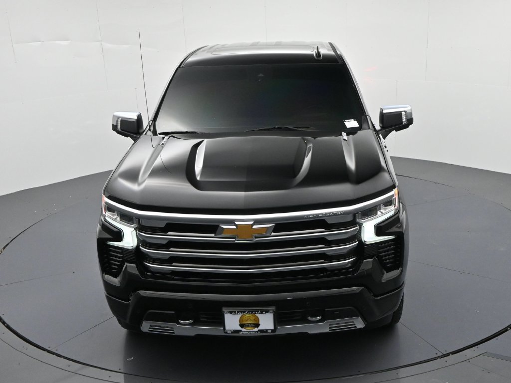 Used 2023 Chevrolet Silverado 1500 High Country w/ High Country Premium Package AWD/4WD image 17
