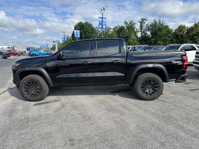Used 2026 Chevrolet Colorado Trail Boss AWD/4WD image 3