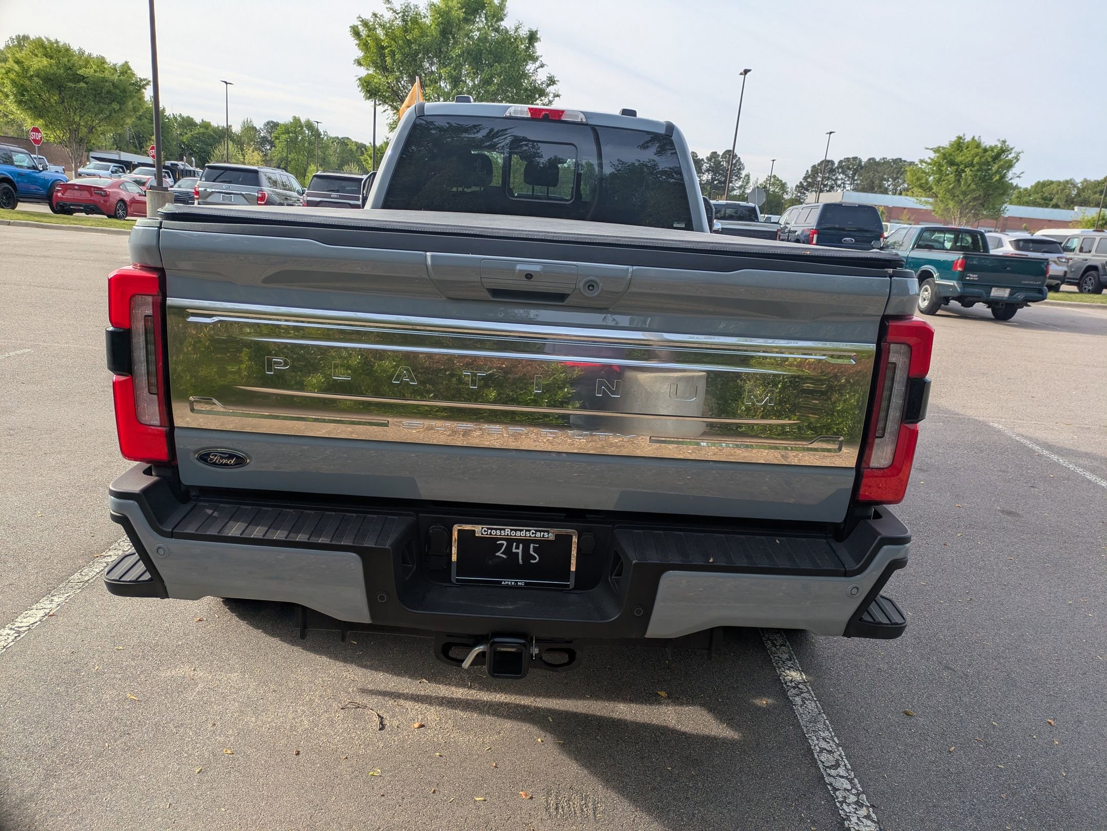 Certified 2025 Ford F450 Platinum w/ Platinum Plus Package AWD/4WD image 5