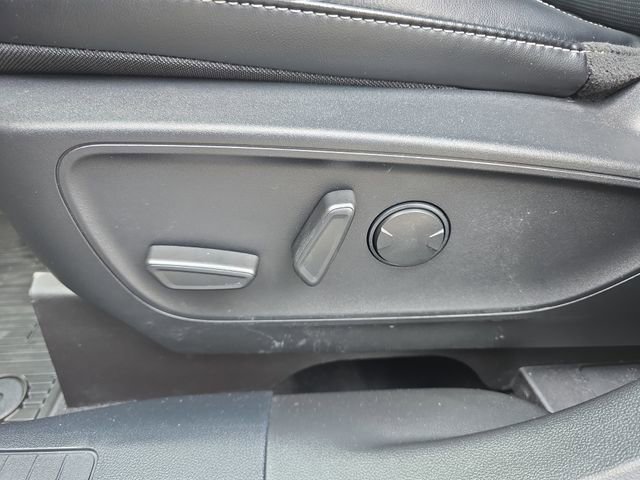 Certified 2024 Ford Escape Platinum AWD/4WD image 13