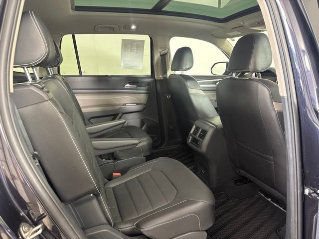 Used 2023 Volkswagen Atlas SEL Premium AWD/4WD image 5