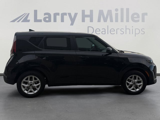 Used 2023 Kia Soul S FWD image 6