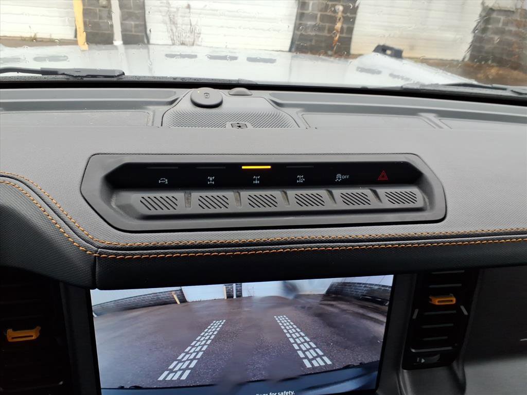 Certified 2024 Ford Bronco Badlands image 20