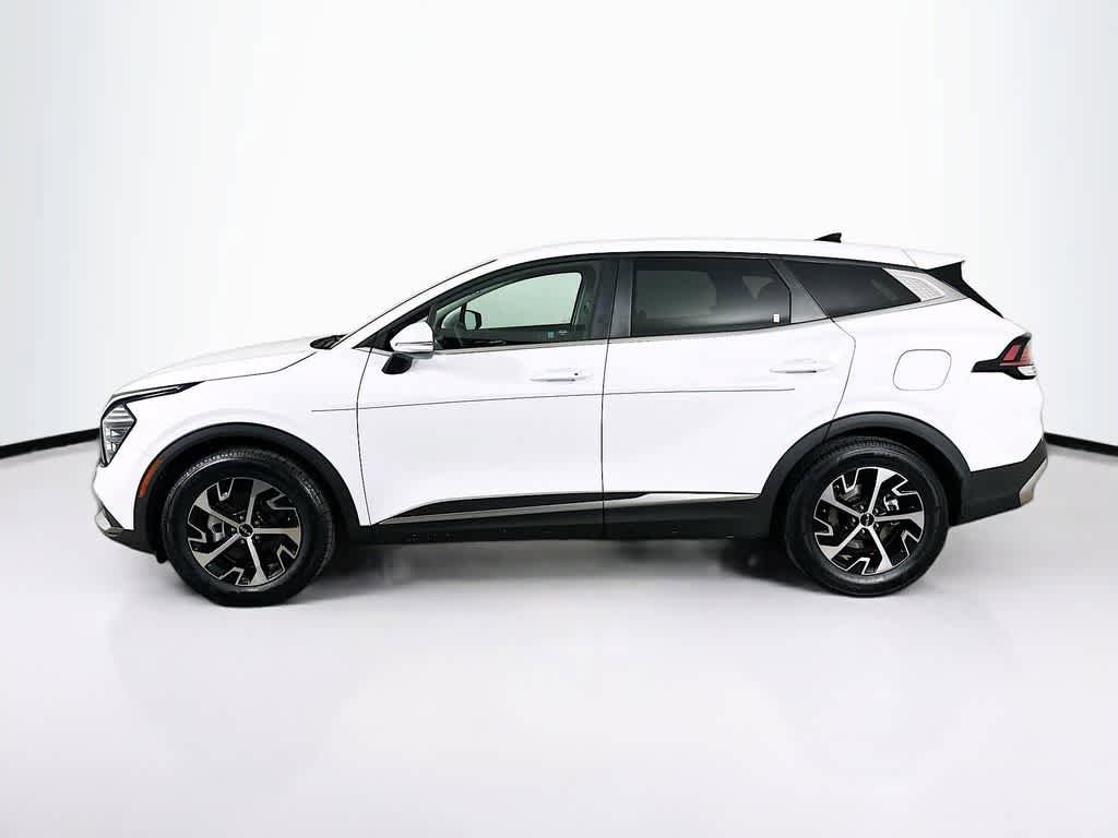 Used 2024 Kia Sportage EX FWD image 3