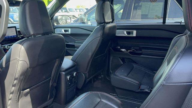 Certified 2023 Ford Explorer ST-Line w/ Class IV Trailer Tow Package AWD/4WD image 33