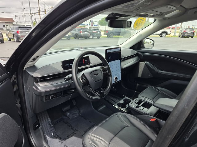 Certified 2025 Ford Mustang Mach-E Premium AWD/4WD image 1
