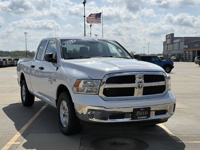 Used 2022 RAM 1500 Classic SLT w/ Electronics Group AWD/4WD image 2
