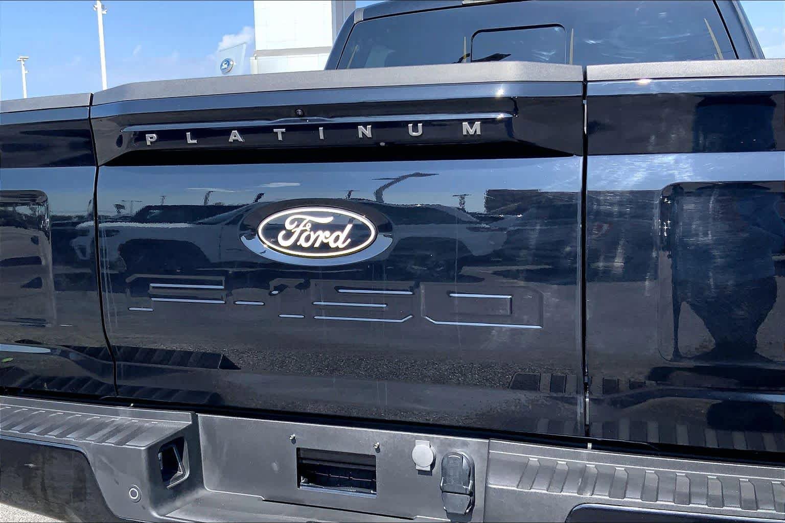 Certified 2024 Ford F150 Platinum w/ Equipment Group 702A High AWD/4WD image 10