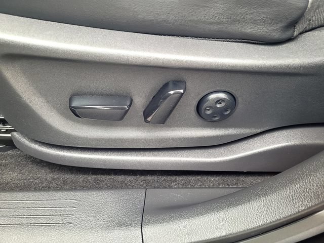 Used 2023 Nissan Ariya FWD image 11