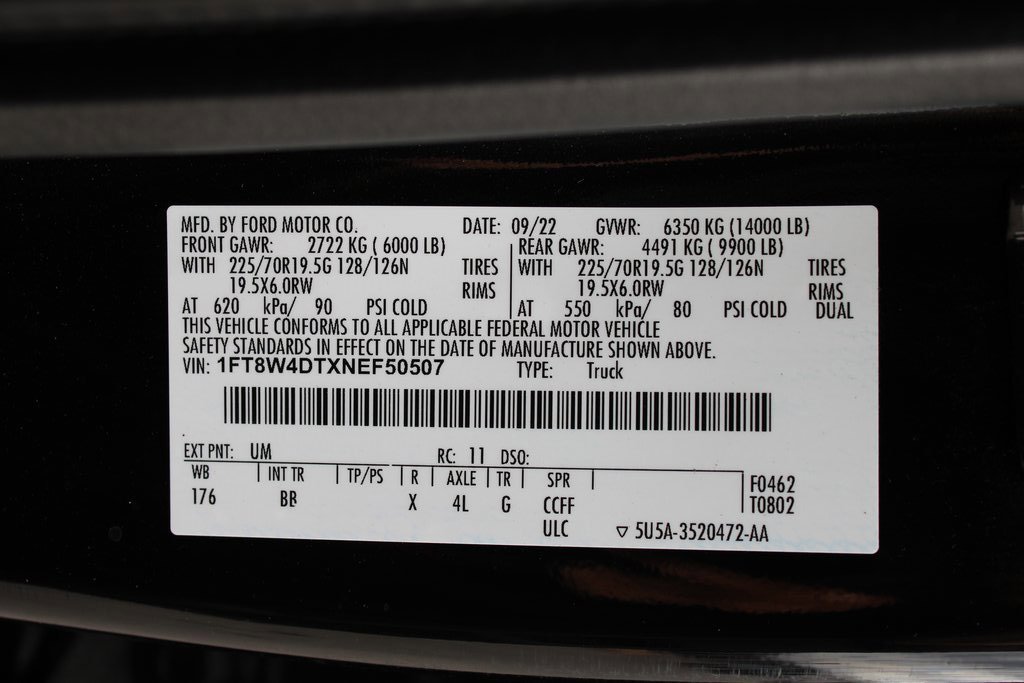 Certified 2022 Ford F450 Platinum w/ FX4 Off-Road Package image 25