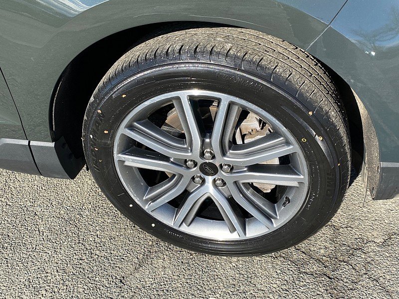 Certified 2023 Ford Edge Titanium AWD/4WD image 15