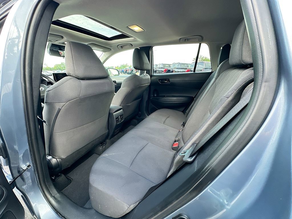 Used 2024 Toyota Corolla Cross LE w/ Moonroof Package AWD/4WD image 4