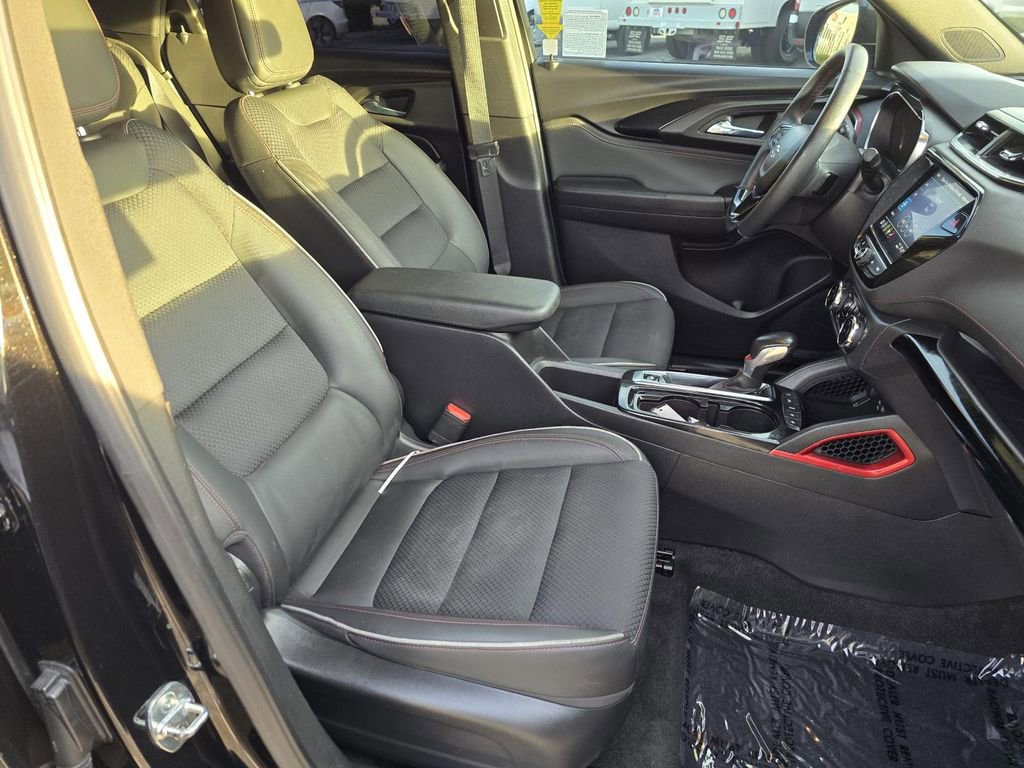 Used 2021 Chevrolet TrailBlazer RS w/ Convenience Package image 27