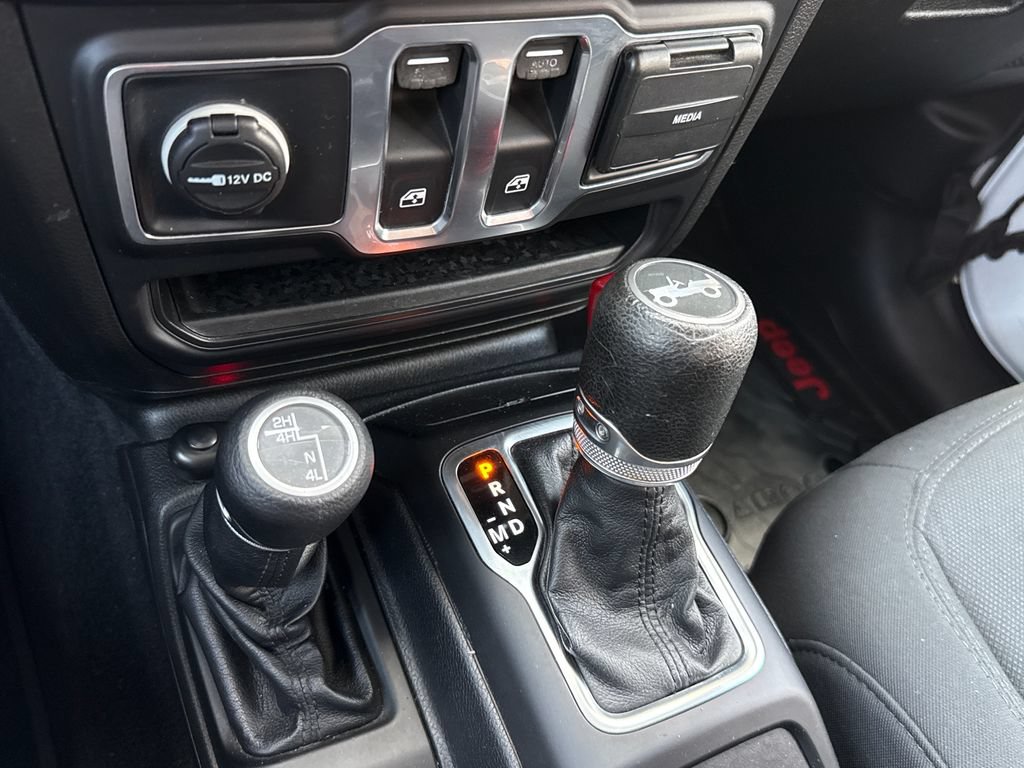 Used 2019 Jeep Wrangler Sport AWD/4WD image 22