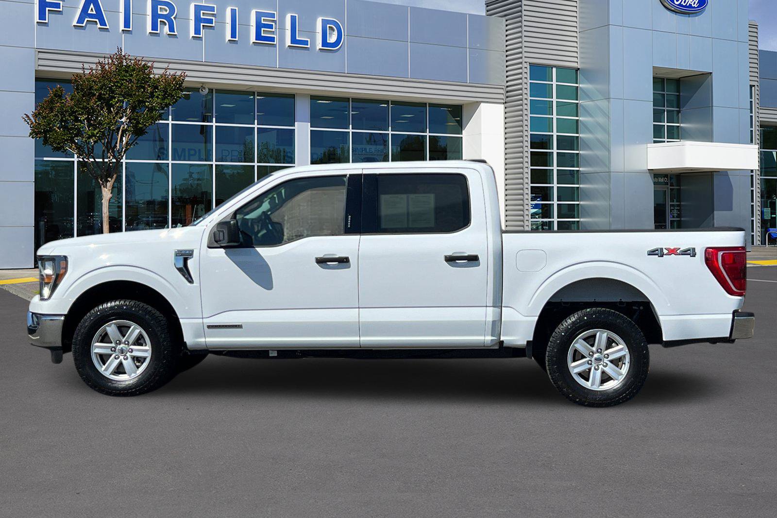 Certified 2023 Ford F150 XLT w/ Equipment Group 301A Mid AWD/4WD image 11