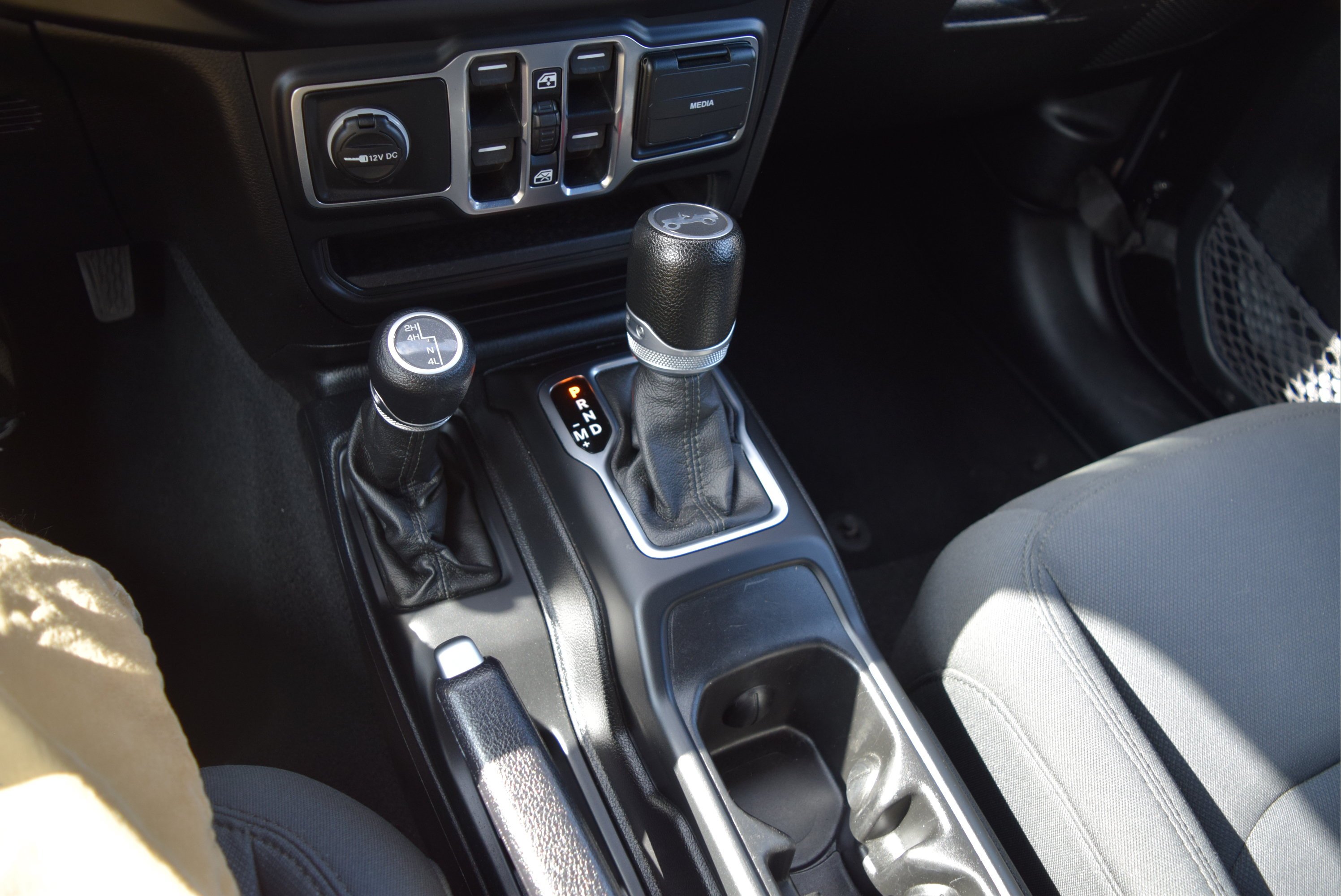 Used 2020 Jeep Wrangler Unlimited Sport S AWD/4WD image 16