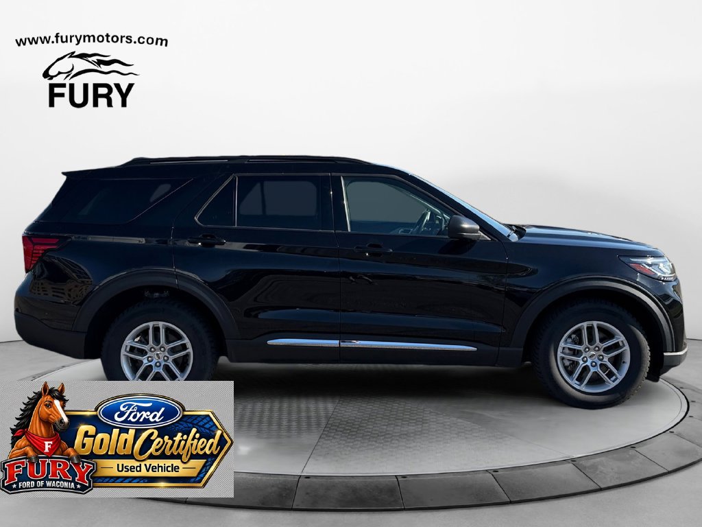 Certified 2025 Ford Explorer Active AWD/4WD image 2