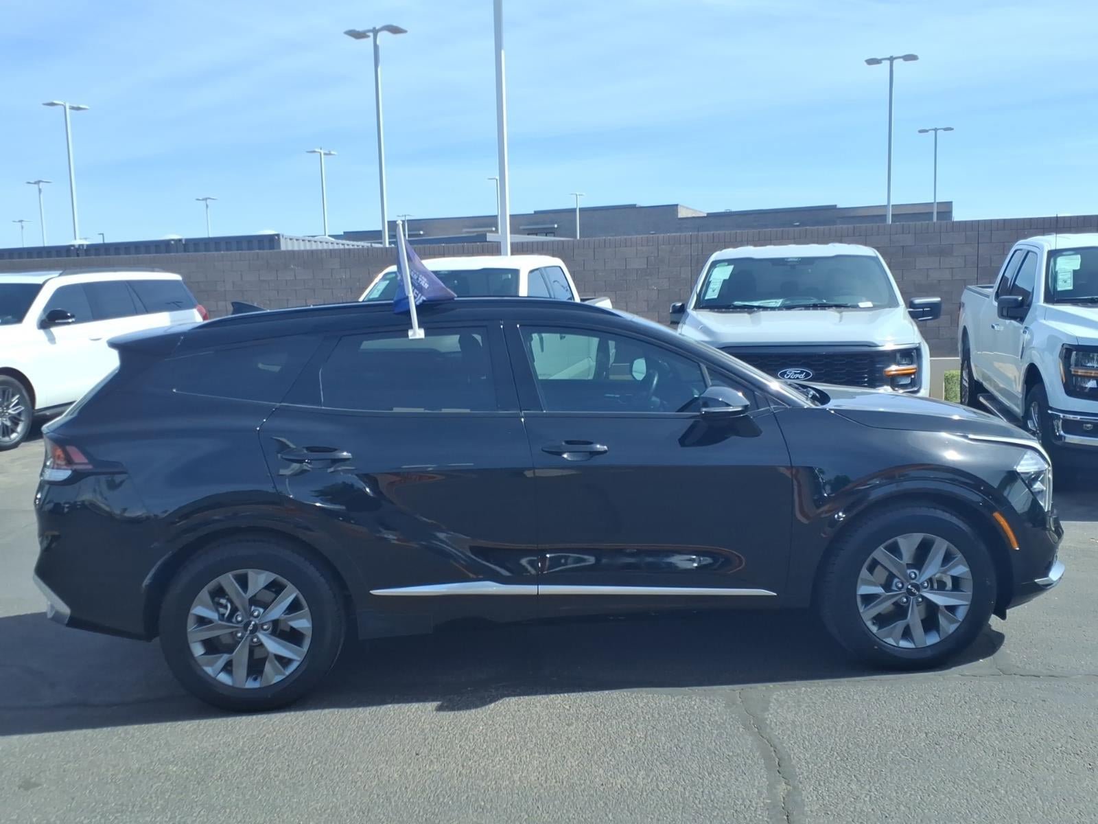 Used 2023 Kia Sportage SX FWD image 3