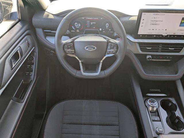 Certified 2025 Ford Explorer ST-Line AWD/4WD image 18