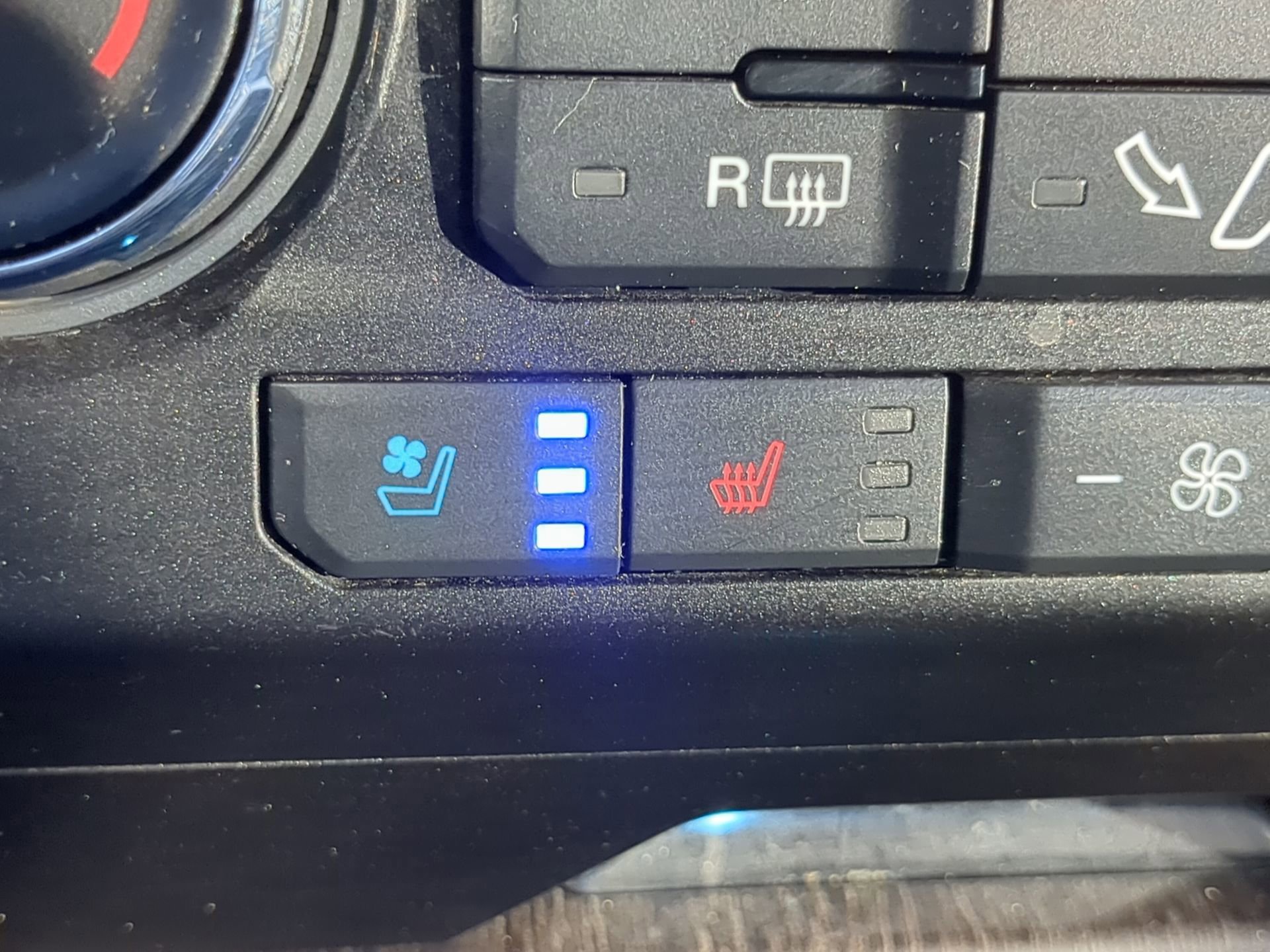 Certified 2021 Ford F250 Lariat w/ Lariat Ultimate Package image 54