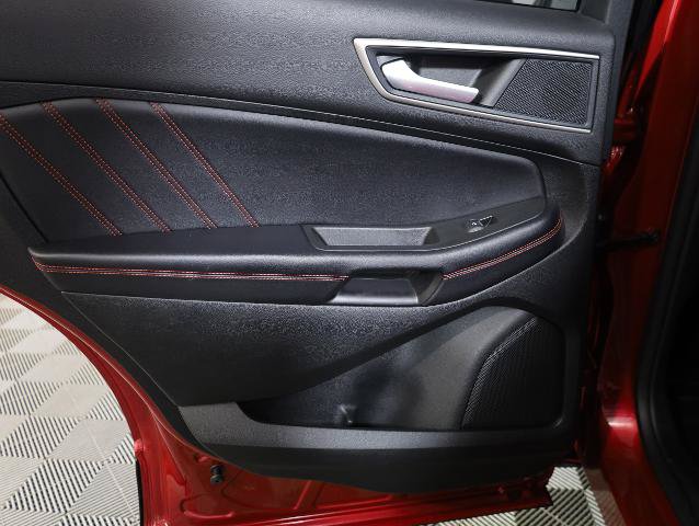 Certified 2023 Ford Edge ST-Line w/ Class II Trailer Tow Package AWD/4WD image 32