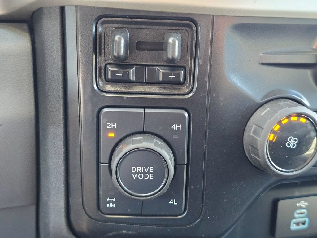 Certified 2024 Ford F350 XLT AWD/4WD image 25